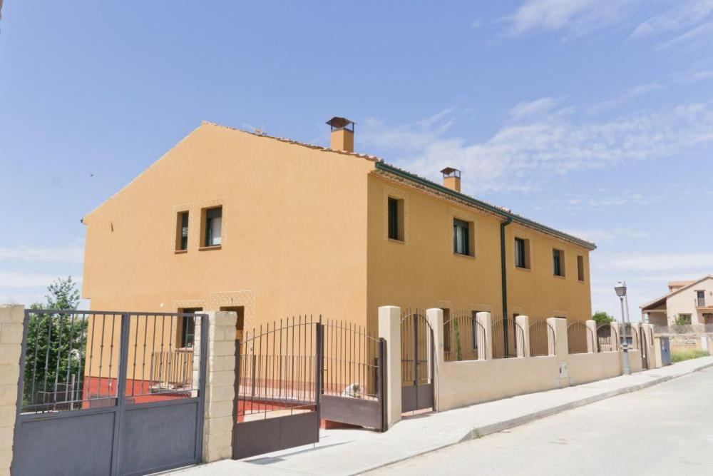 Miradiez Segovia Espirdo Luaran gambar